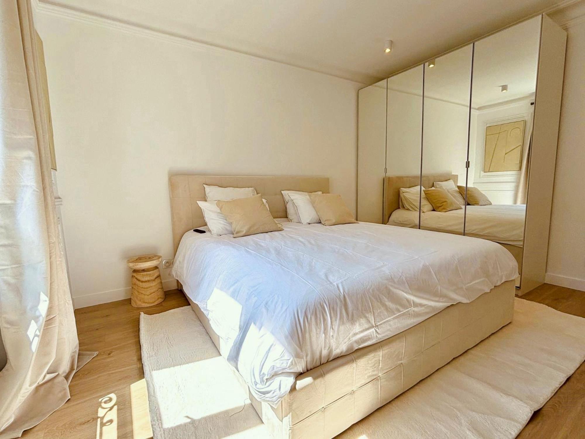 Le Penthouse Bourdonnais L * Paris